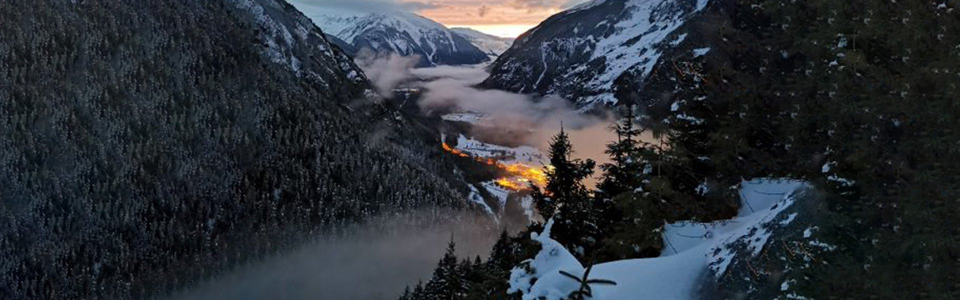 Redpath's involvement focused on the section of tunnel that was excavated by TBM (tunnel boring machine) in the late 80's, early 90's. T2 offered an opportunity to use Redpath's underground mining methodologies in a civil infrastructure project.